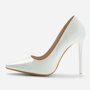 Charlotte russe Ariana Grande White  pumps size 6